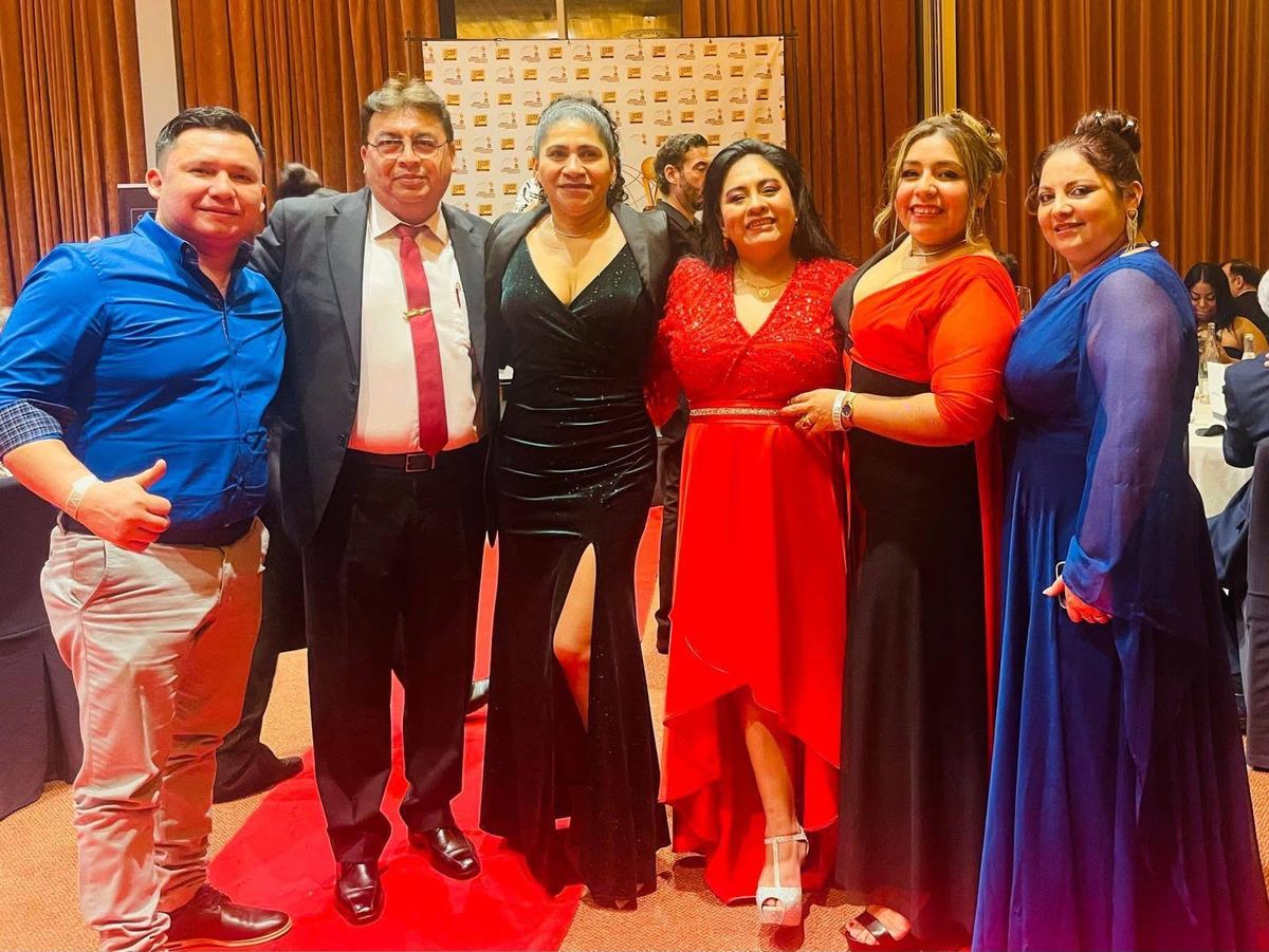 Asistentes a la gala en la alfombra roja