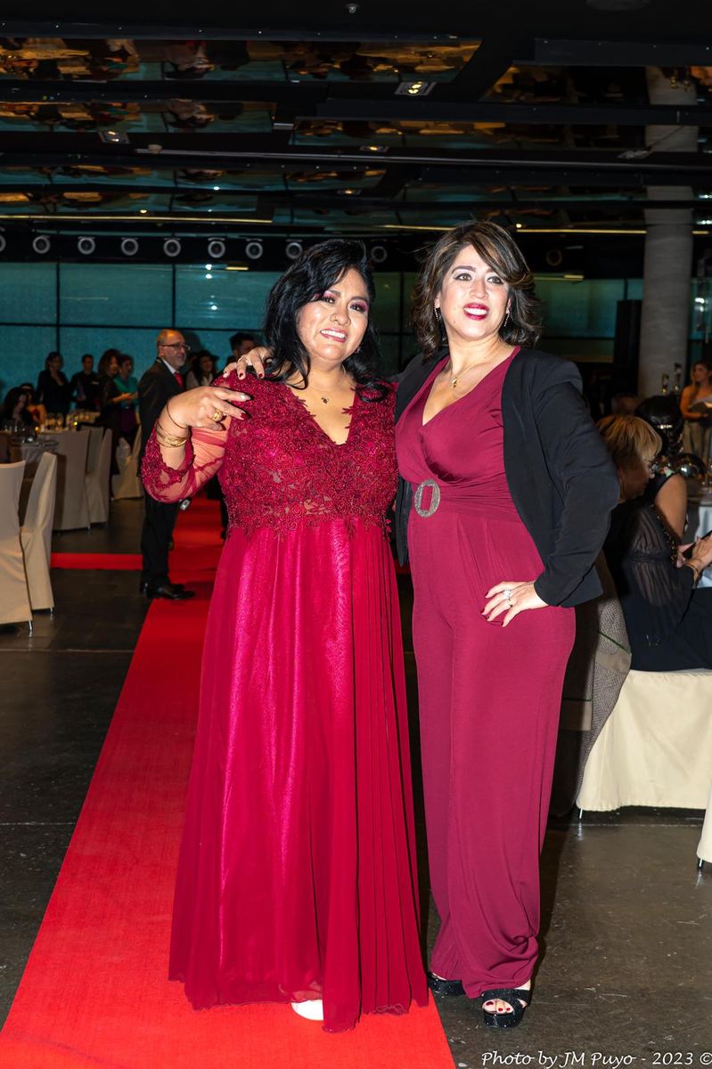 Invitadas sobre la alfombra roja de la gala